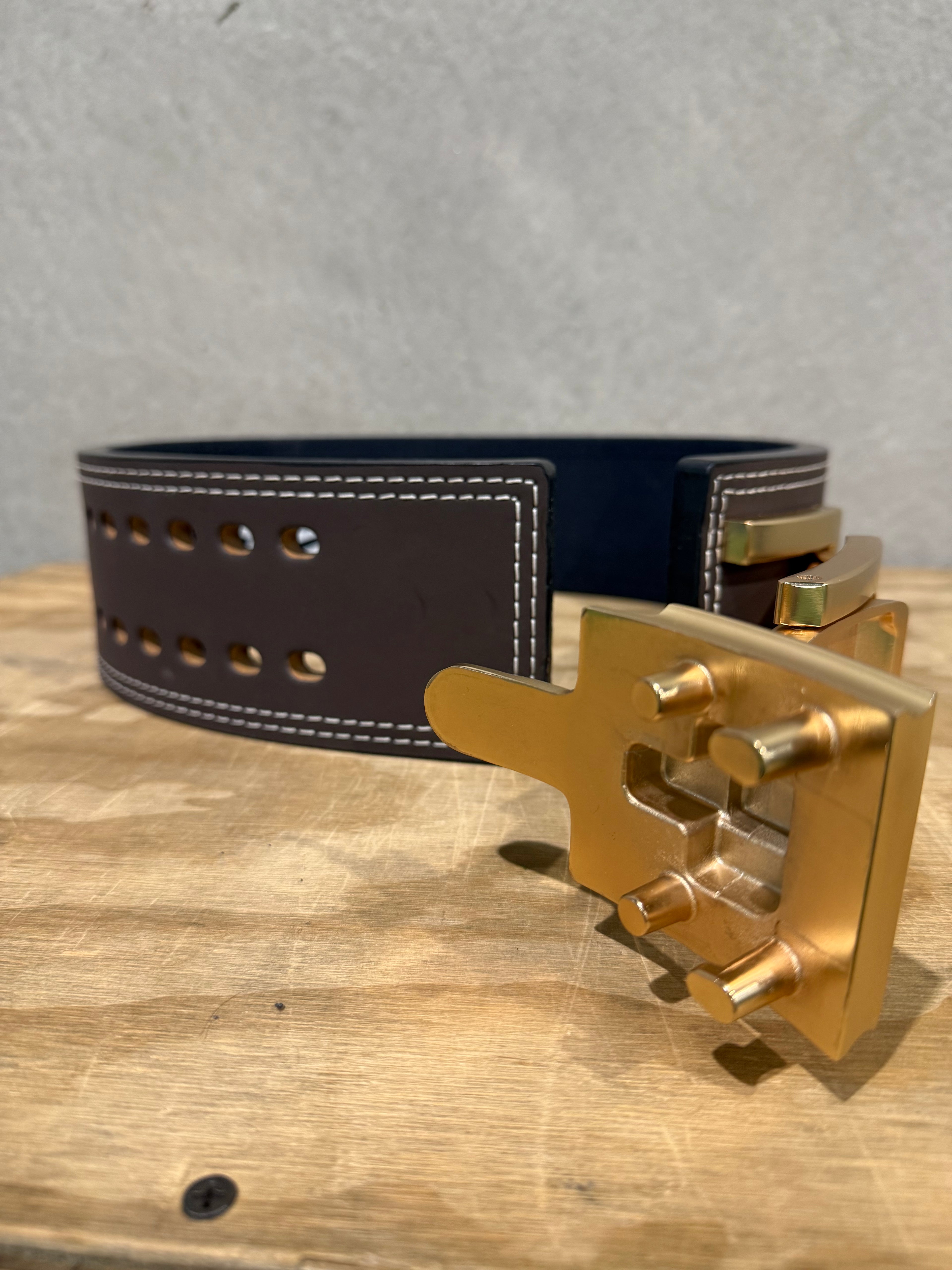 Relentless Lever Belt | Adjustable 13mm Leather Weightlifting Belt for Powerlifting, Squat & Deadlift